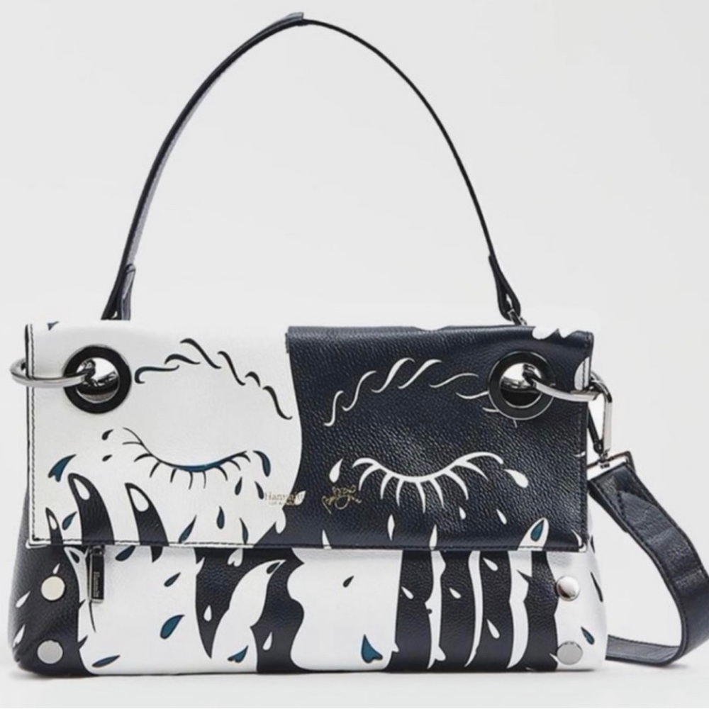 Hammit Artist Limited 2020 Bea Bonafini VIP Montana Med Embrace black & white